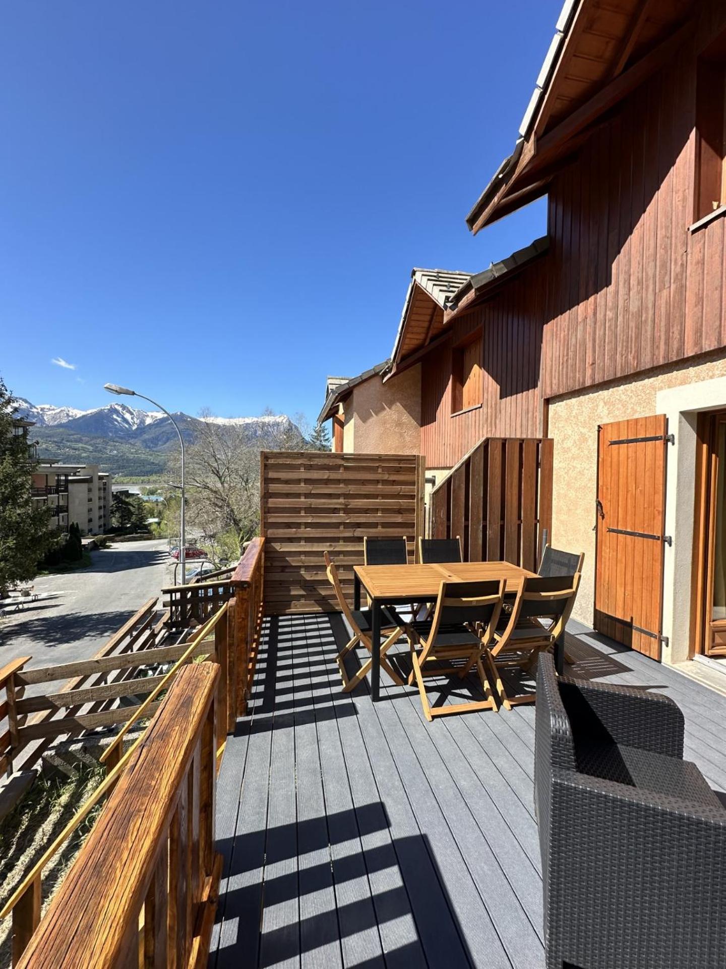 T3 Au Plan D'Eau D'Embrun Avec Garage Et Terrasse公寓 外观 照片