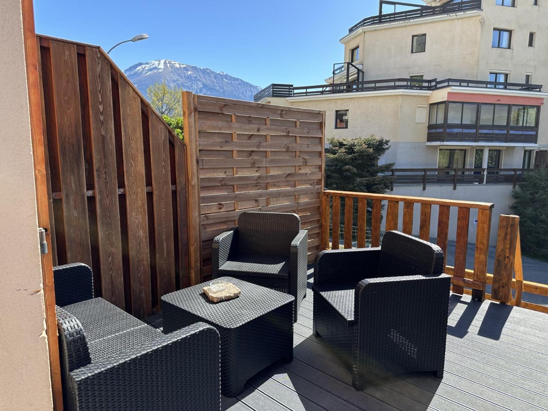 T3 Au Plan D'Eau D'Embrun Avec Garage Et Terrasse公寓 外观 照片